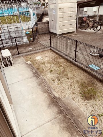 レスペートA棟の庭