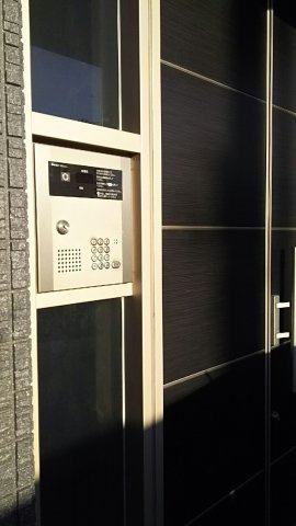 アルプス3号館のエントランス