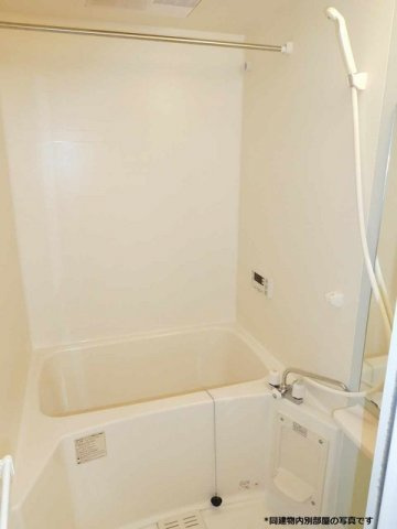 ヴィラ神明Ａの浴室