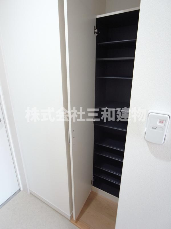 リブリ・広沢の収納