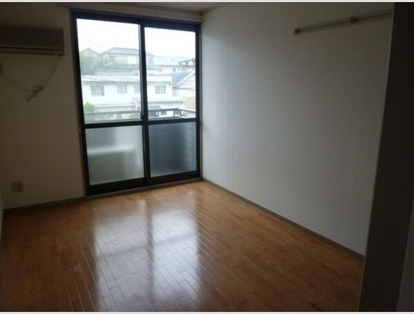 VIEW　COURTⅡの洋室