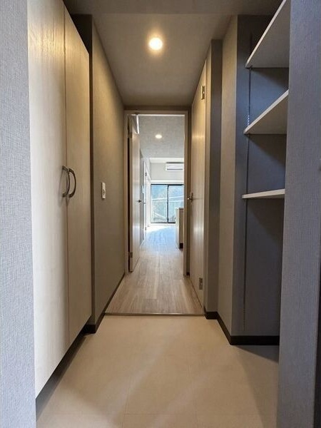 LiveFlat千種WESTの玄関