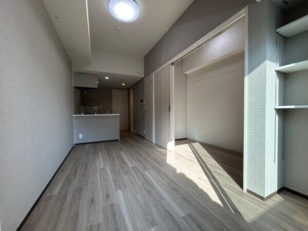 LiveFlat千種WESTの居間・リビング