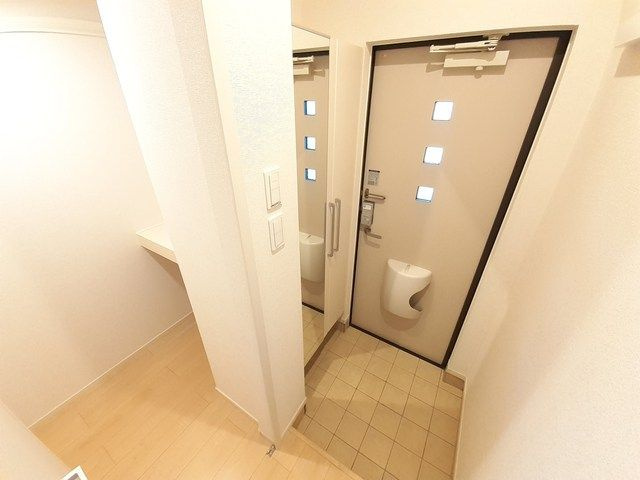 ＲＯＯＭＹ城西の玄関