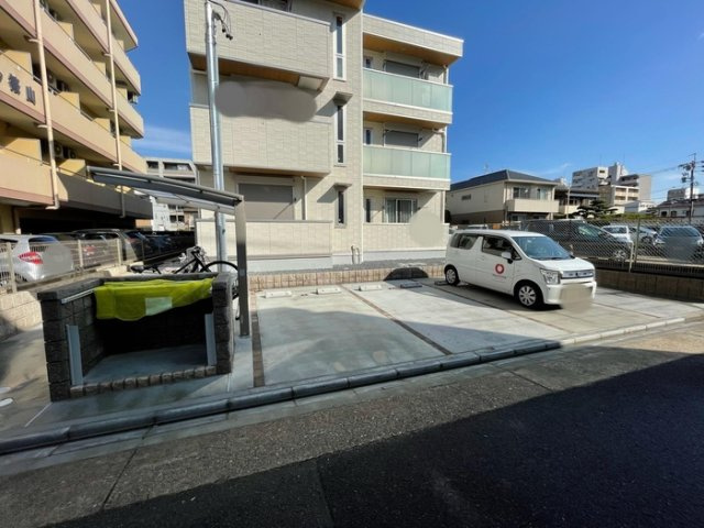 サクラハウスの駐車場