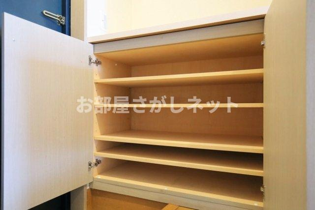 ロアール早稲田【おとり物件なし】#学生・社会人にオススメ！初期費用分割払いOK！の収納|靴入