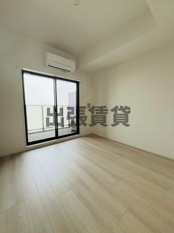 仲介手数料0円！CREST TAPP平安通の居間・リビング