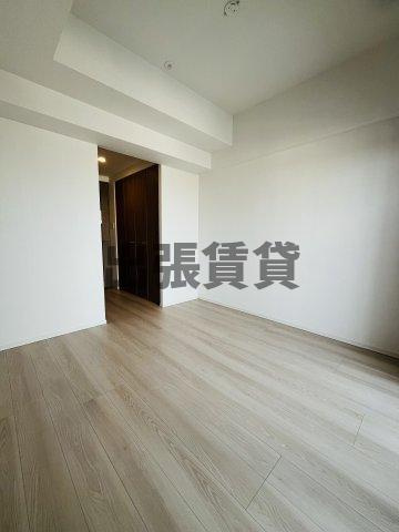 仲介手数料0円！CREST TAPP平安通の居間・リビング