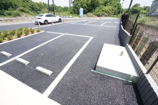 【駐車場】