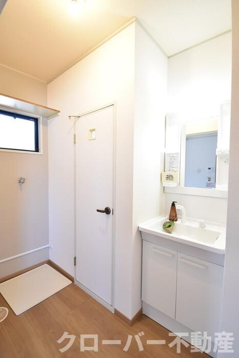 セジュールKEI Ｃ棟の独立洗面台|洗髪洗面化粧台