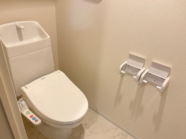 シャワー付トイレ