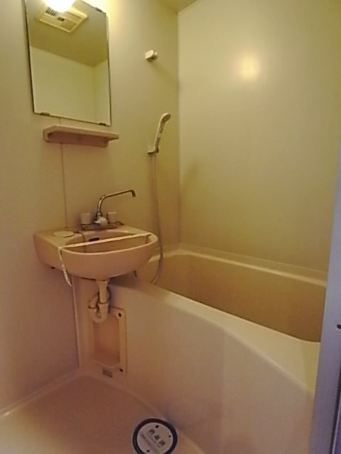 ワコーレ六甲アーベインの浴室