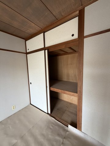 名谷4団地21号棟の収納