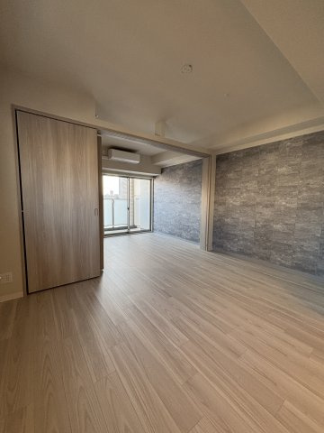 ミラージュパレス本町Departの居間・リビング