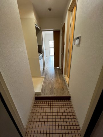 エルジャン夙川の玄関