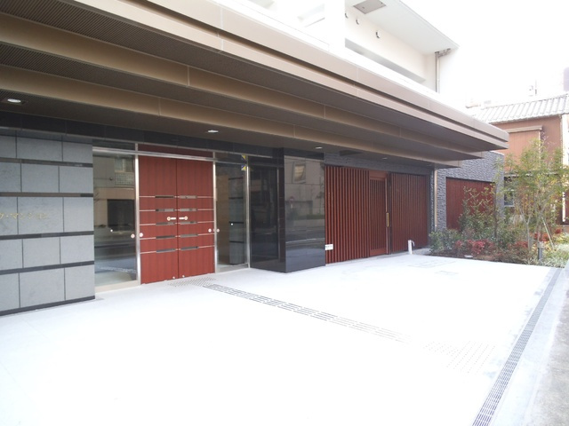 フクロク・レーヴ・マンションのエントランス|オシャレなエントランスです