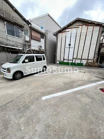 Attinの駐車場|車をお持ちの方に嬉しい駐車場付きの物件です