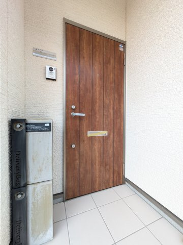 HAMACHO　K2　A棟の玄関