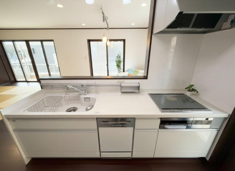 野洲市西河原　中古戸建のキッチン