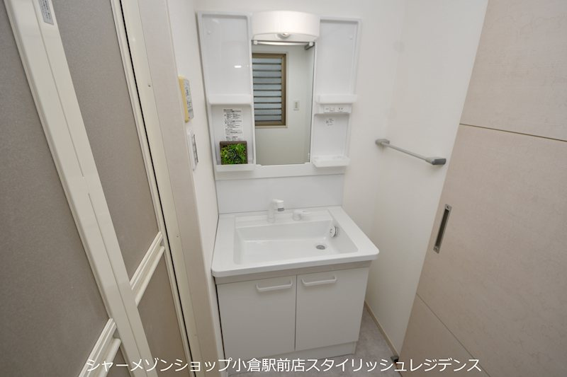 プルーム真鶴の洗面所|現況と異なる場合は現況を優先します