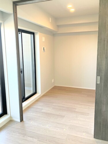 デュオヒルズ千種の洋室