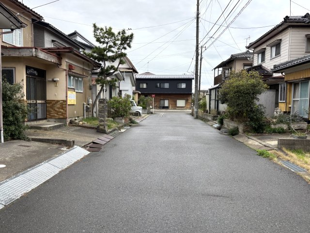 新潟市西区坂井の前面道路含む現地写真