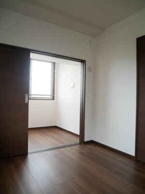 【洋室】 | グランタイム都町 | 
