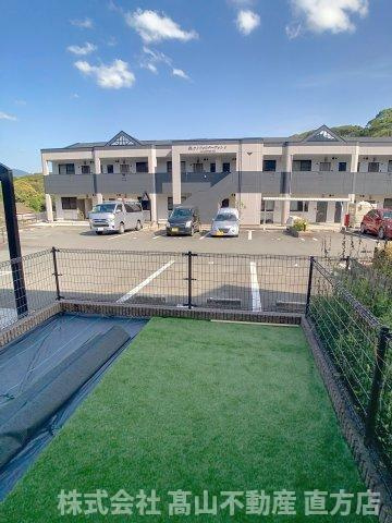 コンフォルテーヴォレIの庭