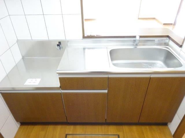 Ｔｈｅ　Ａｐａｒｔｍｅｎｔｓ　ＭｏＴｏのキッチン|キッチン
