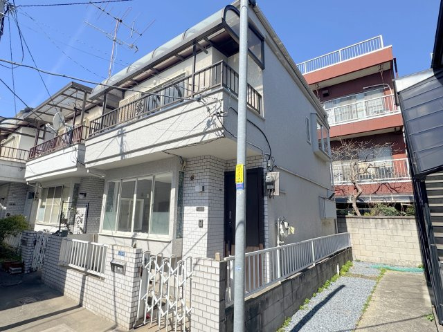 KUWAHOUSE