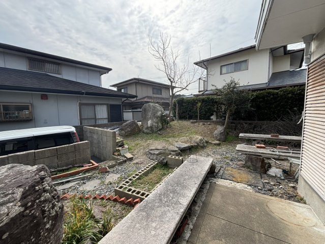 白野江一丁目  戸建の庭