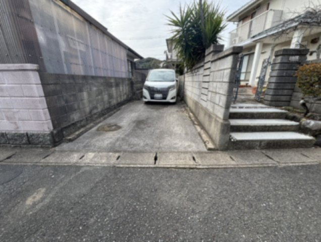 白野江一丁目  戸建の駐車場