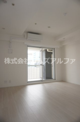 【居間・リビング】 | ドゥーエ横浜駅前 | ドゥーエ横浜駅前　リビング