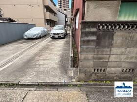 川名駅まで徒歩約13分！昭和区萩原町2丁目の周辺|前面道路に対して、6.1mの幅で面した土地です