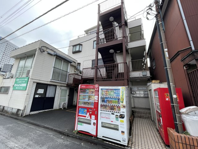 フェリーチェ・トレ