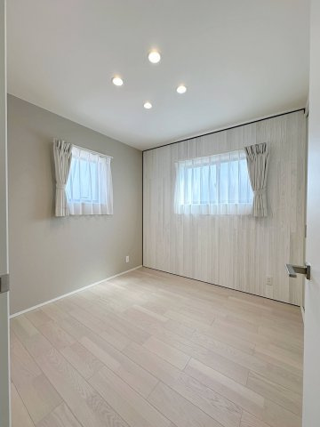 東区馬木6丁目 No.3の洋室|4.5帖の洋室☆