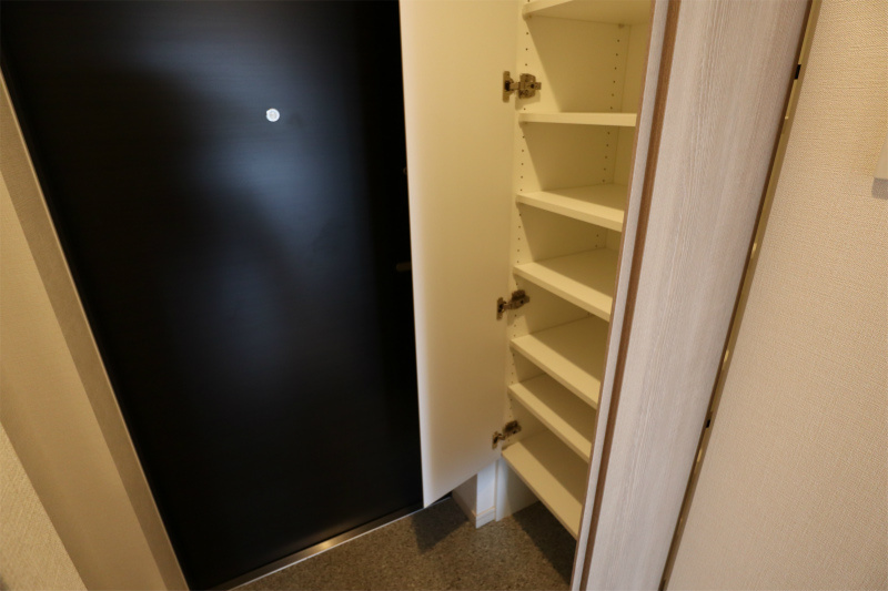 レジディア西船橋の玄関|きれいな玄関です