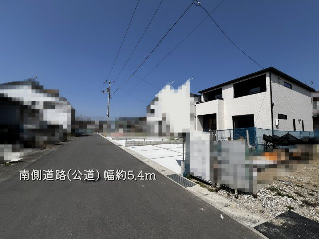 【前面道路含む現地写真】 | 高知市瀬戸東町３丁目/３号棟