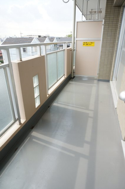 ファミール南流山のバルコニー|写真は304号室のものです。