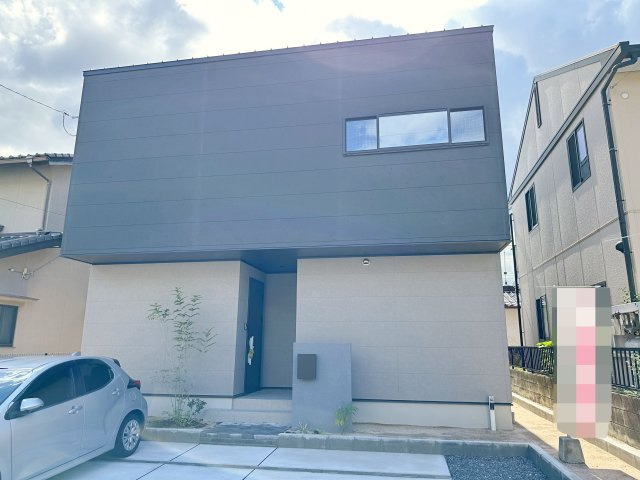 安佐南区安東5丁目の外観|2025年6月完成☆
4SLDKの新築住宅が分譲中♪
お気軽にお問い合わせください！