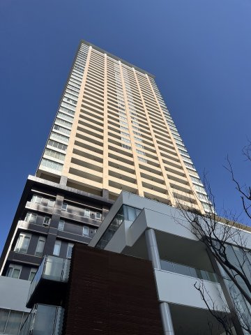 ステーションガーデンタワーの外観