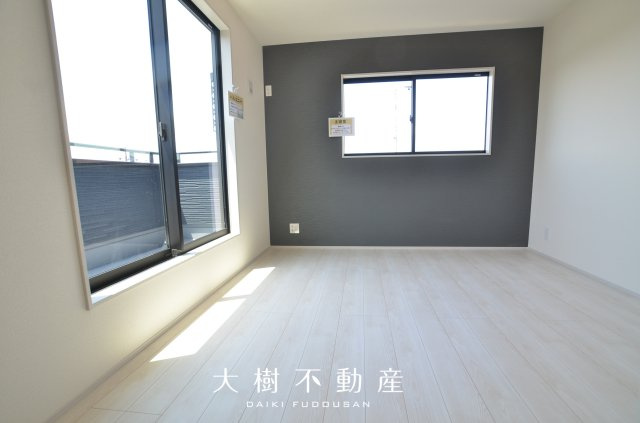 【洋室】 | 海老名市国分寺台5丁目　新築戸建て　全１棟【仲介手数料無料】 | 2階　洋室1（7.0帖）
