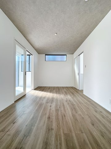 東区戸坂山根2丁目の寝室|広々とした8.2帖の主寝室☆