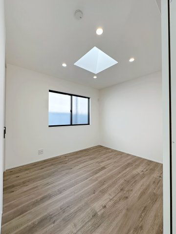 東区戸坂山根2丁目の洋室|5.3帖の洋室☆