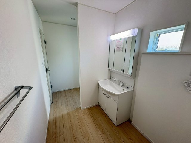 今津　新築戸建　２棟の独立洗面台