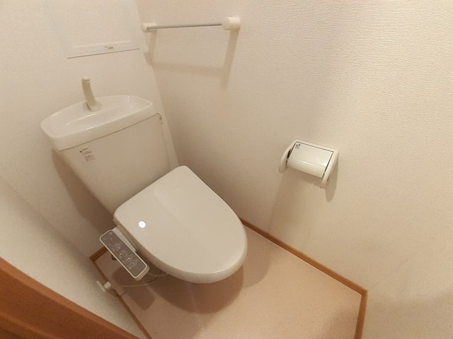 ジュネス里中のトイレ