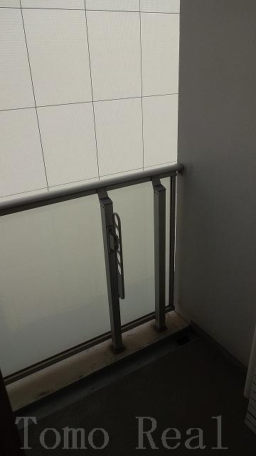 リエトコート元赤坂の展望|前面にビルがありますが窓同士が向き合っておりません