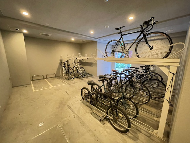 ステージファースト東日本橋の駐輪場