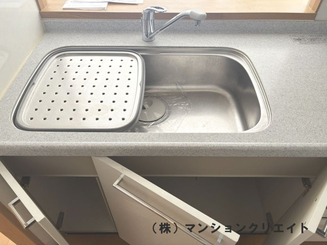 サーパス文京二丁目のキッチン|大きなシンク