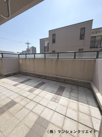 サーパス文京二丁目のバルコニー